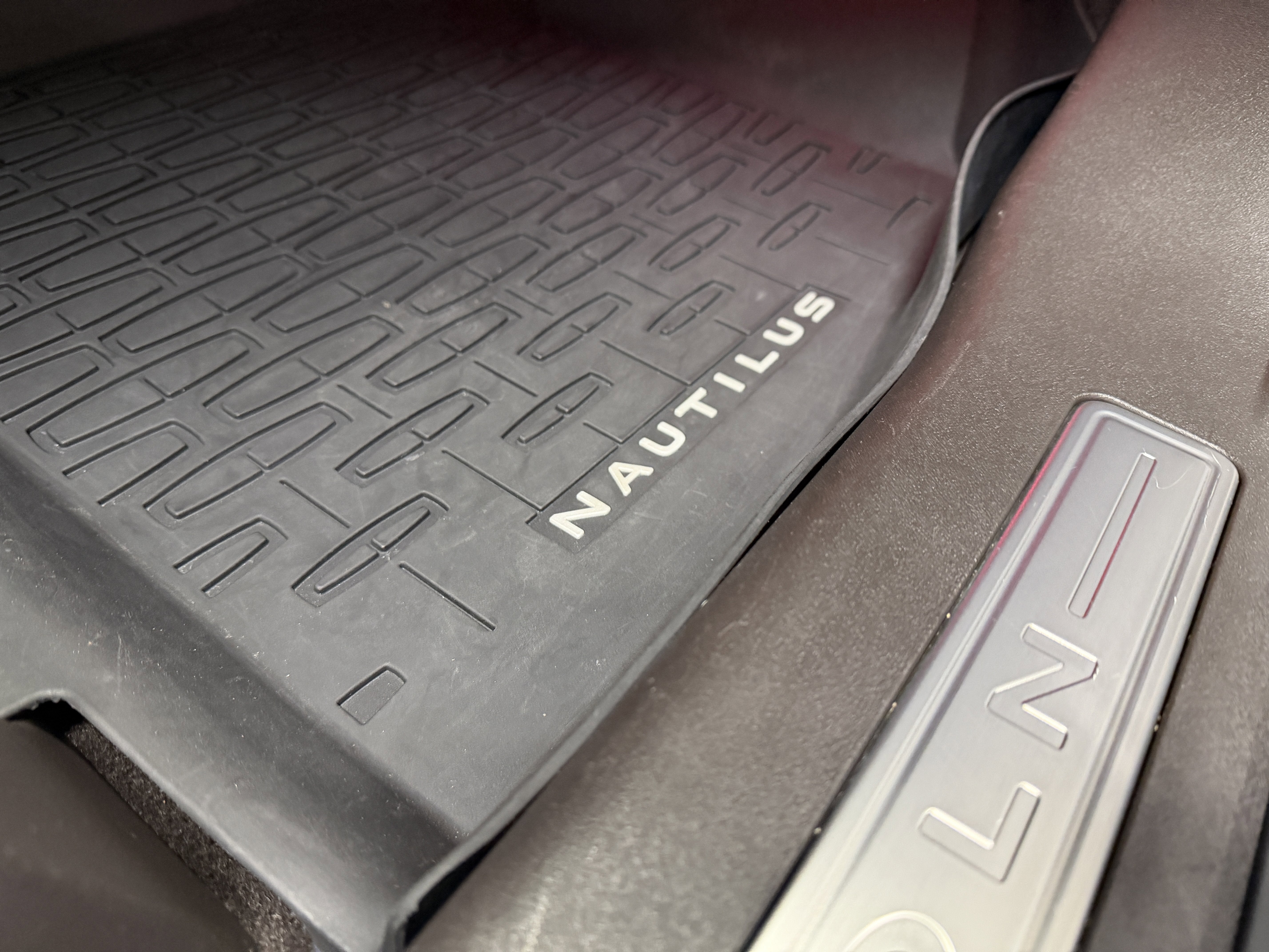 2024 Lincoln Nautilus Black Label