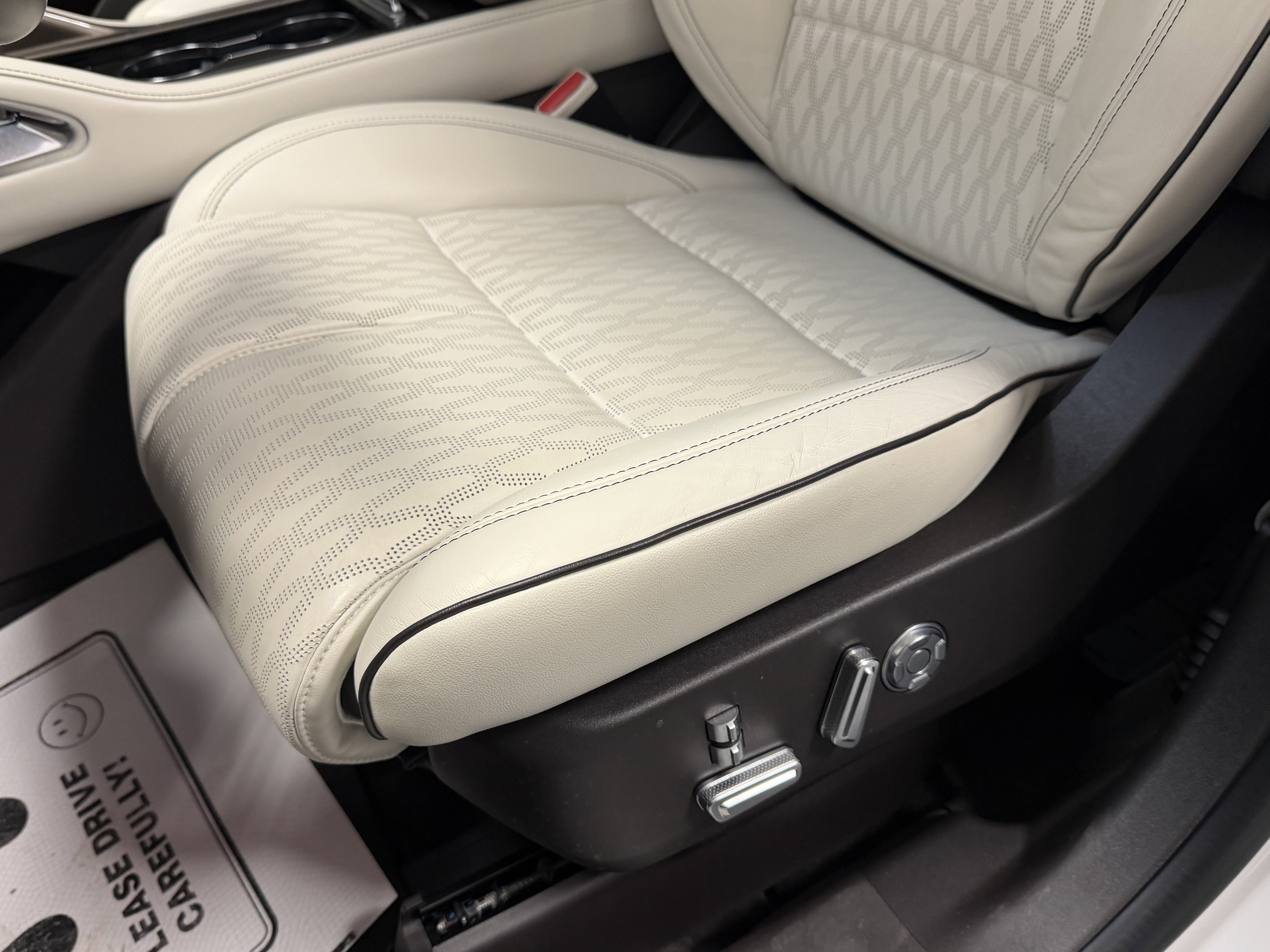 2024 Lincoln Nautilus Black Label