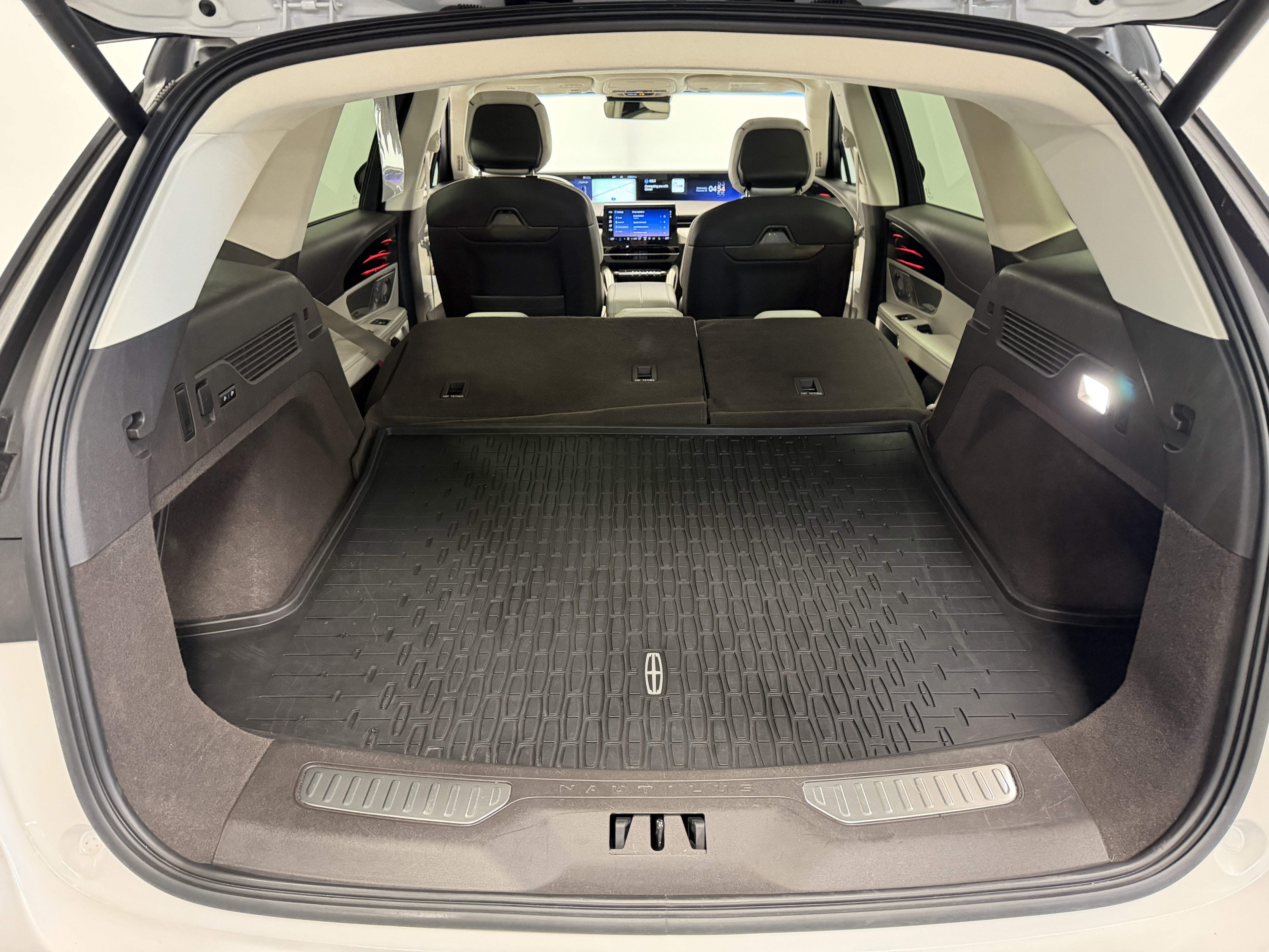 2024 Lincoln Nautilus Black Label