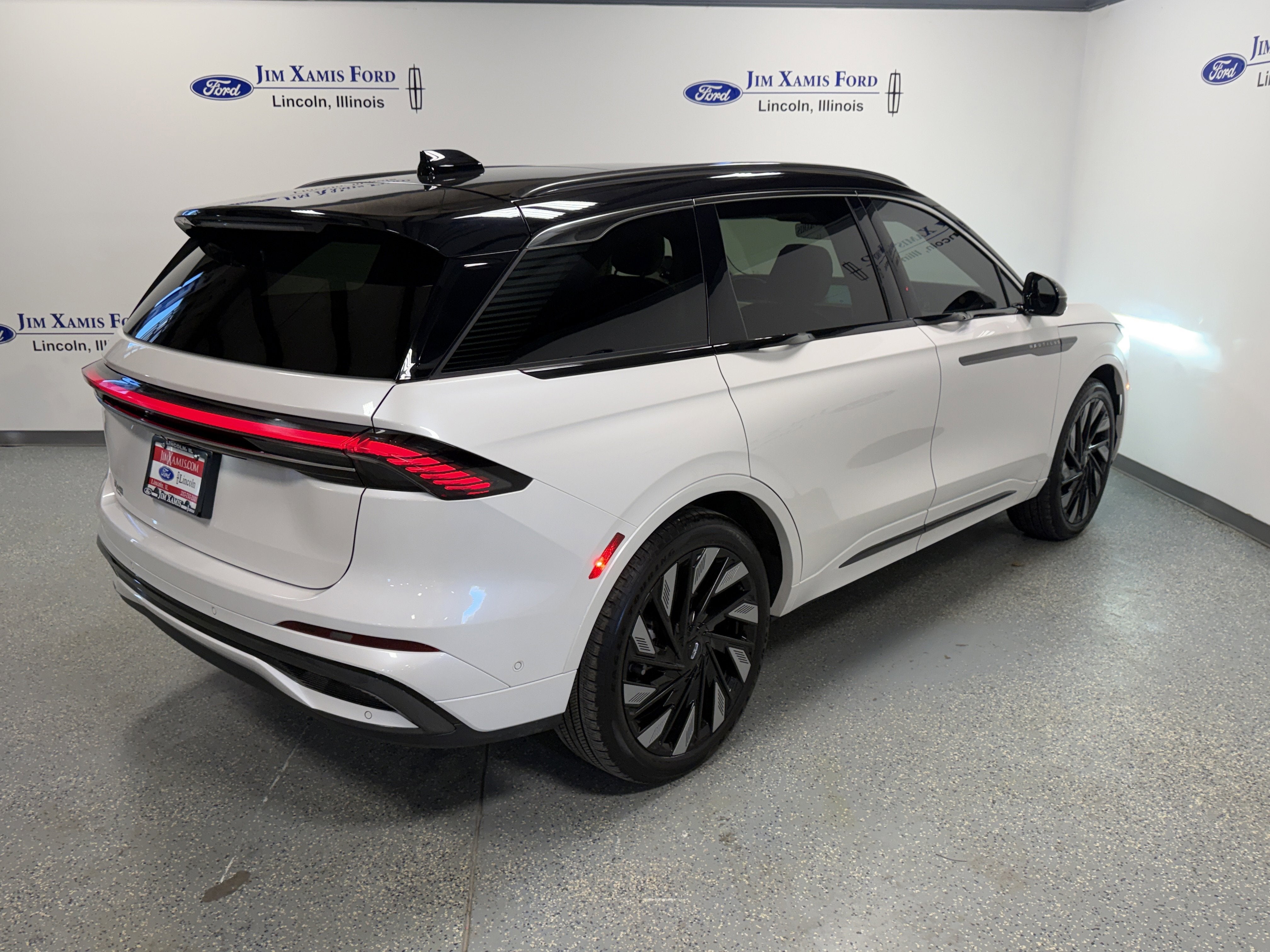 2024 Lincoln Nautilus Black Label