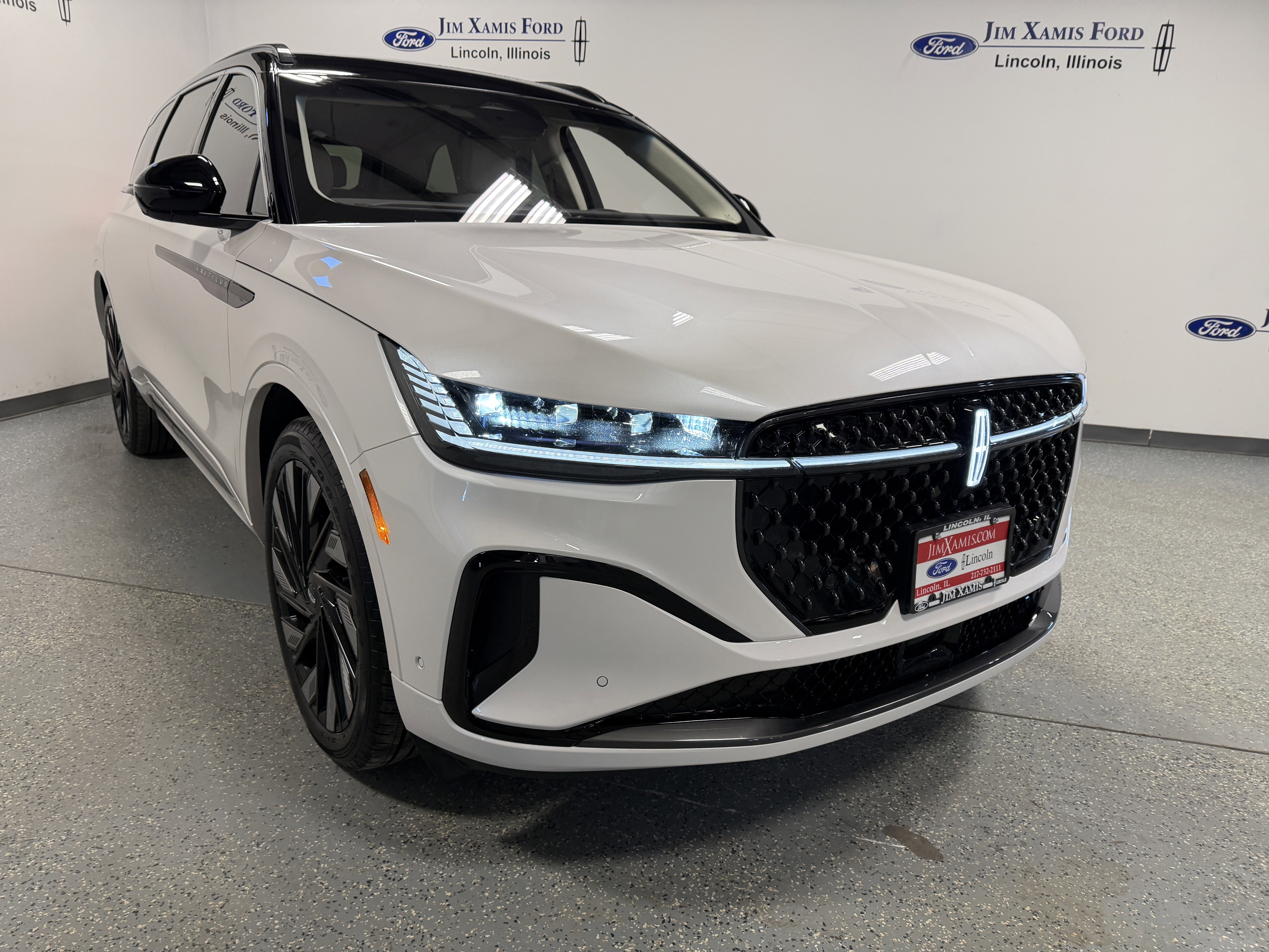 2024 Lincoln Nautilus Black Label