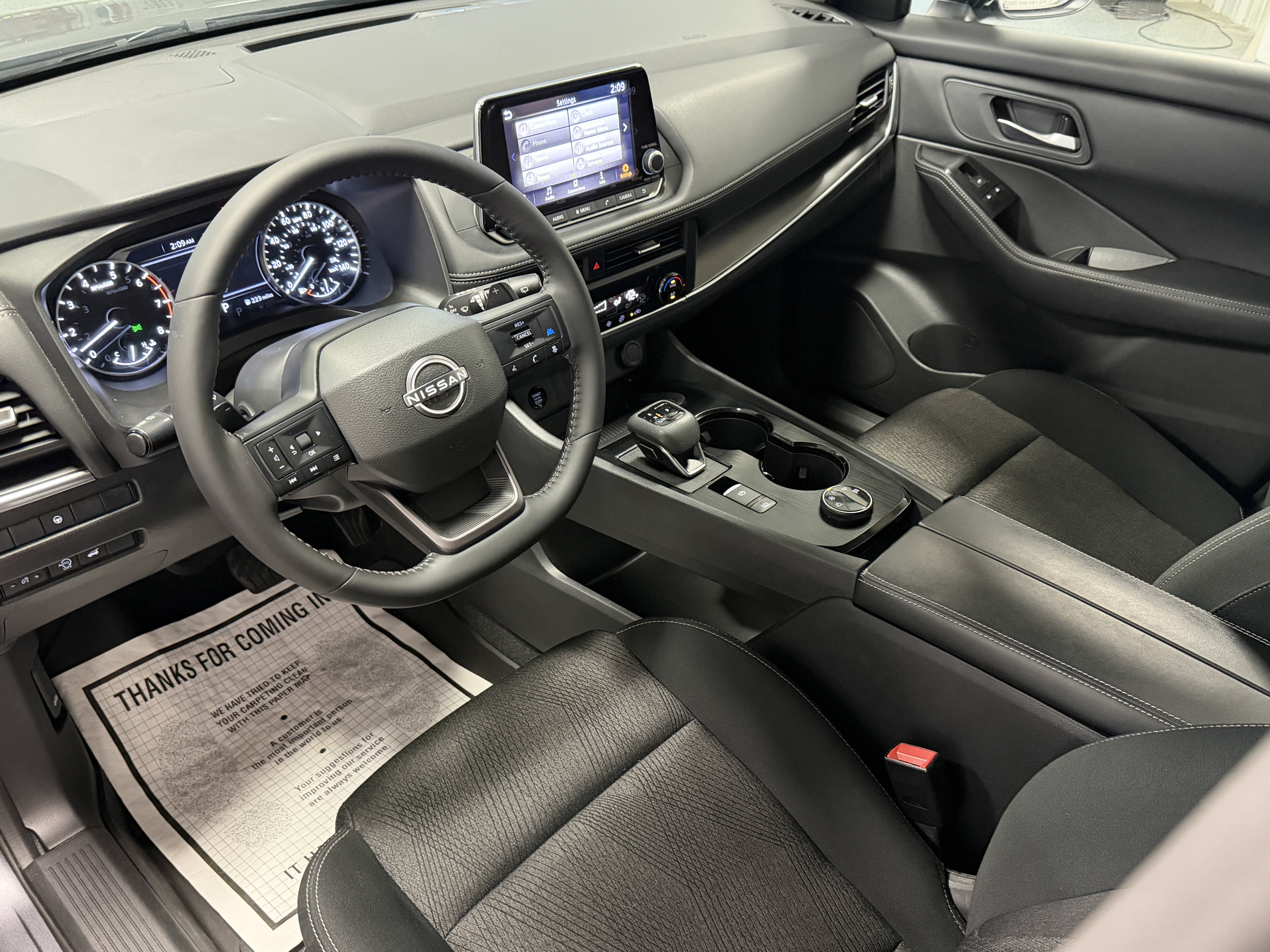 2026 Nissan Rogue SV