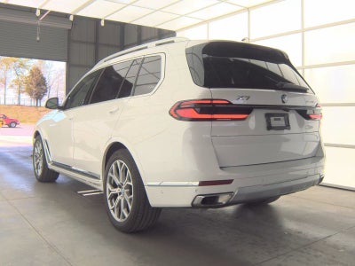 2025 BMW X7 xDrive40i