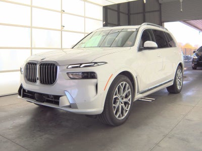 2025 BMW X7 xDrive40i