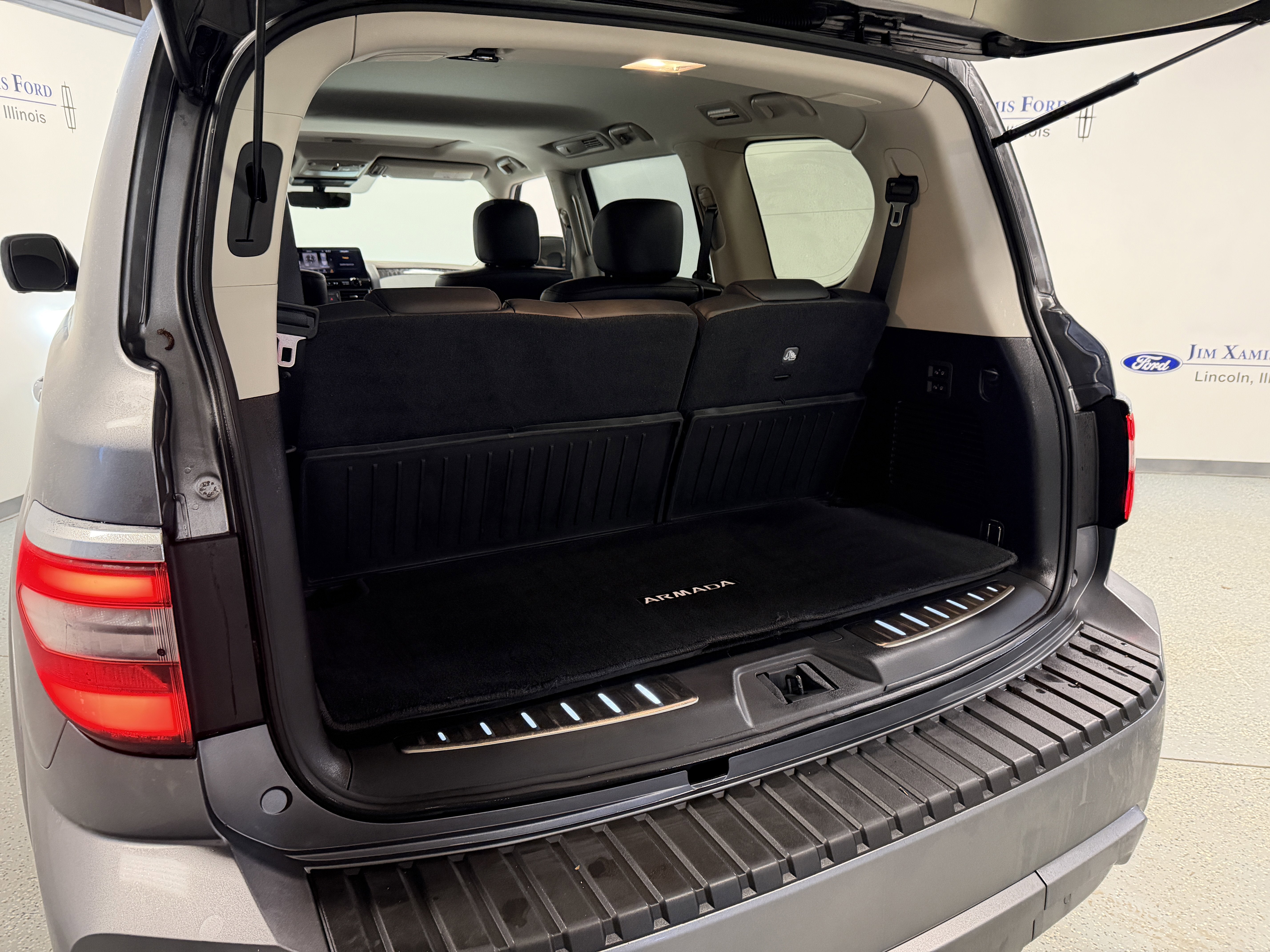 2024 Nissan Armada Platinum