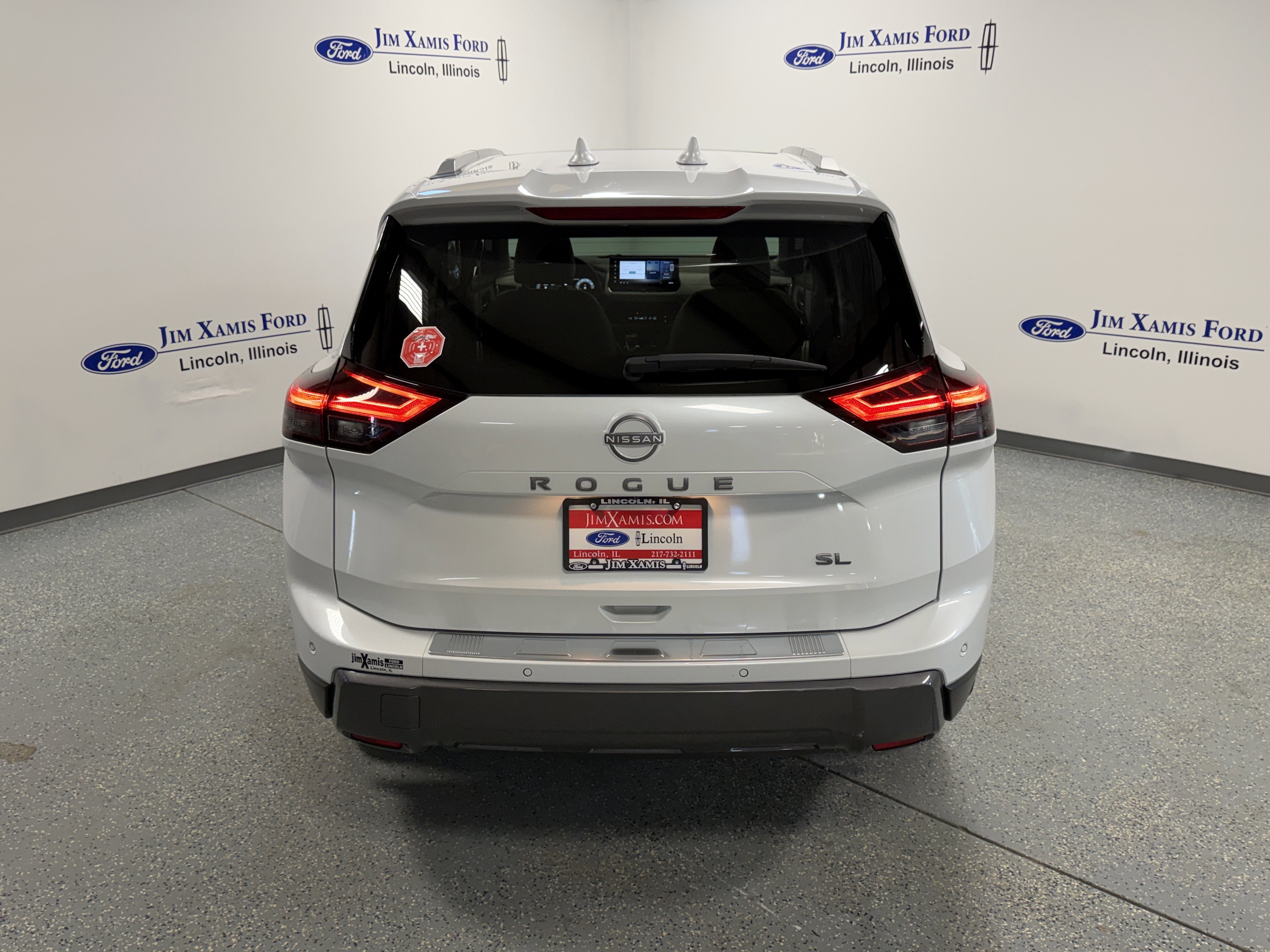 2025 Nissan Rogue SL