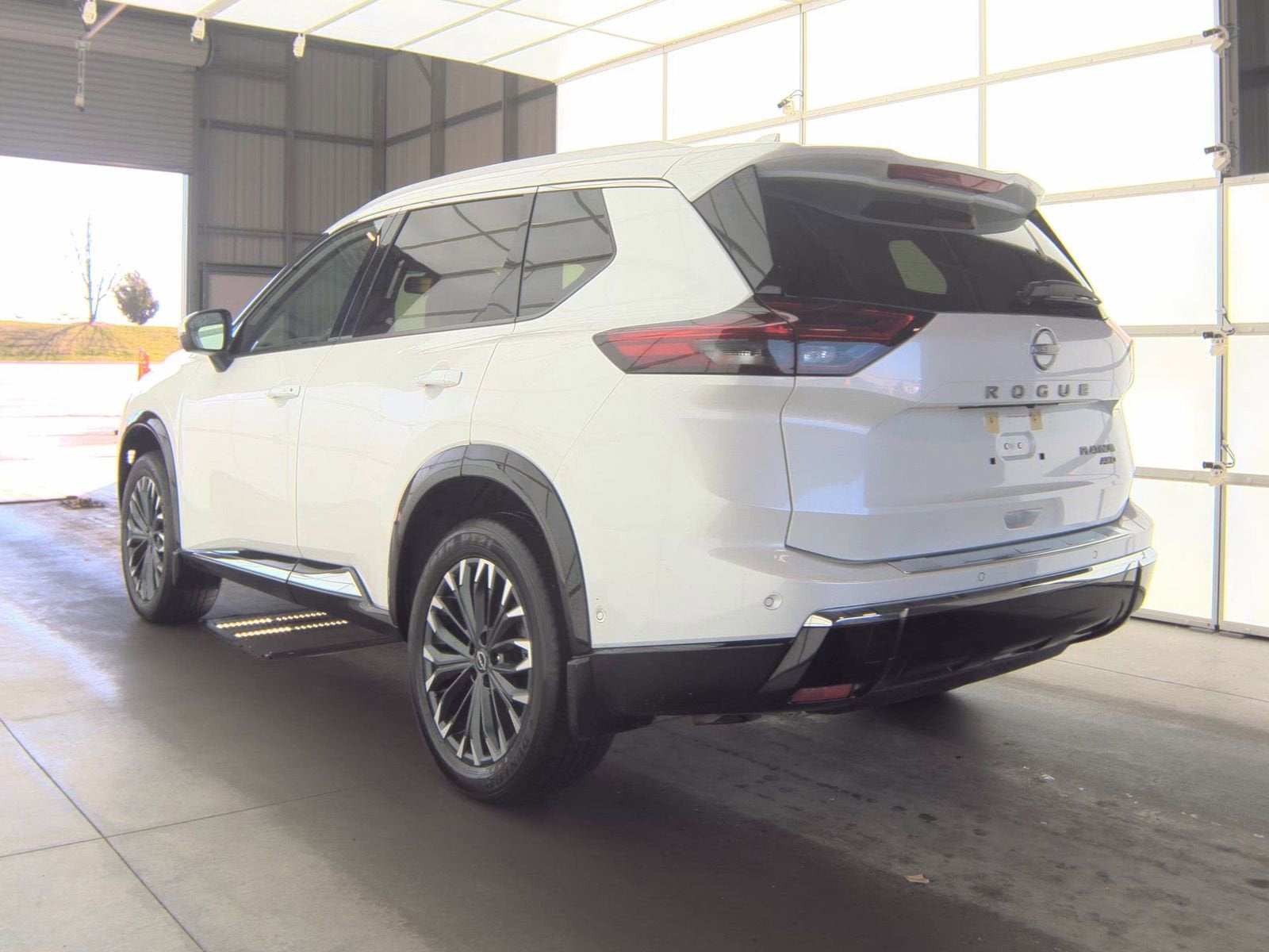 2025 Nissan Rogue Platinum