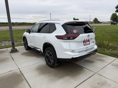 2025 Nissan Rogue Platinum