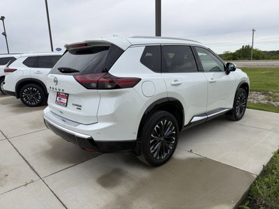 2025 Nissan Rogue Platinum