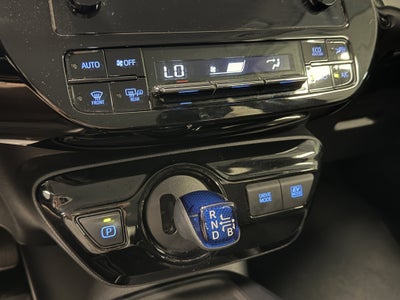 2019 Toyota Prius LE