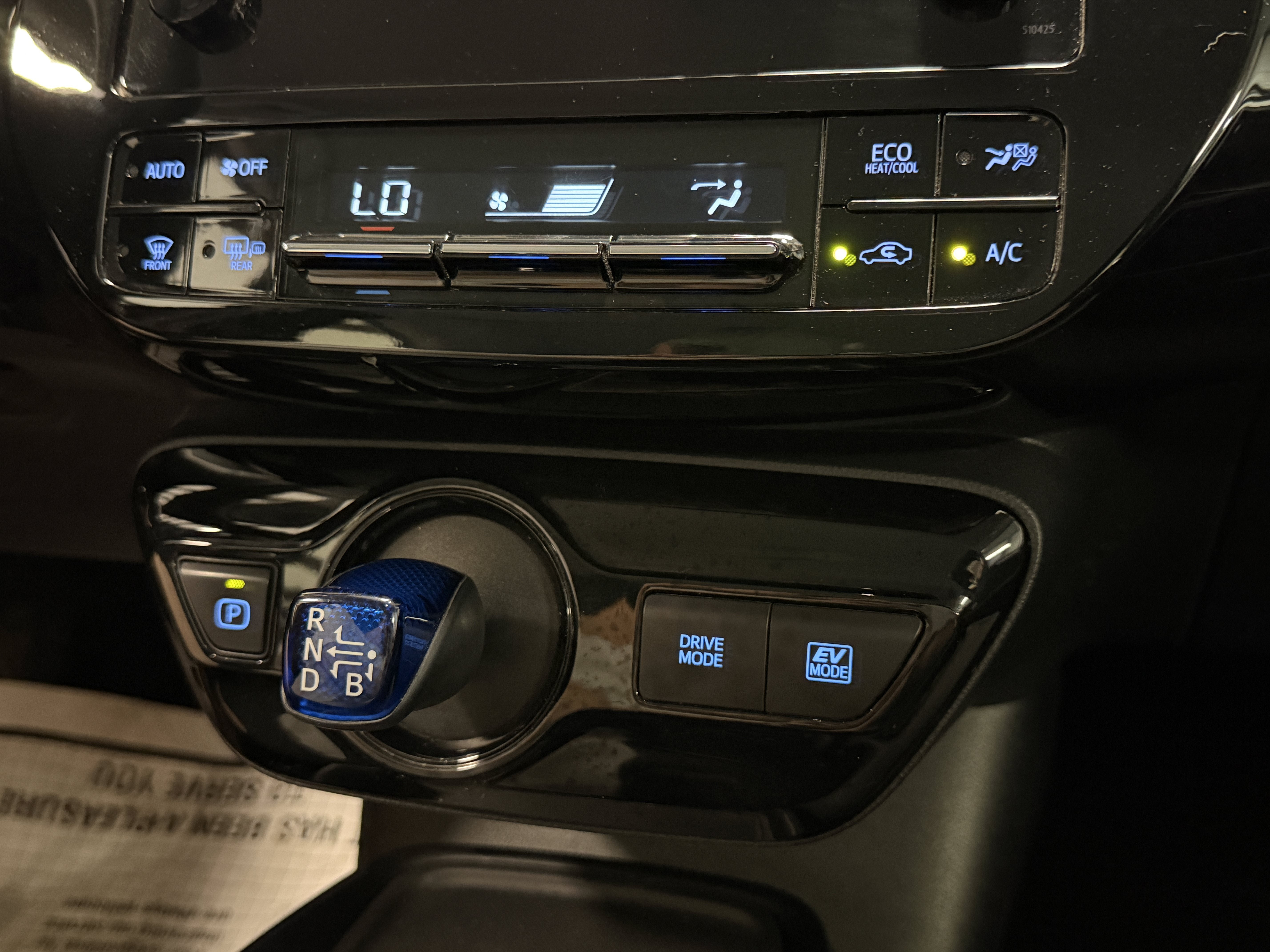 2019 Toyota Prius LE