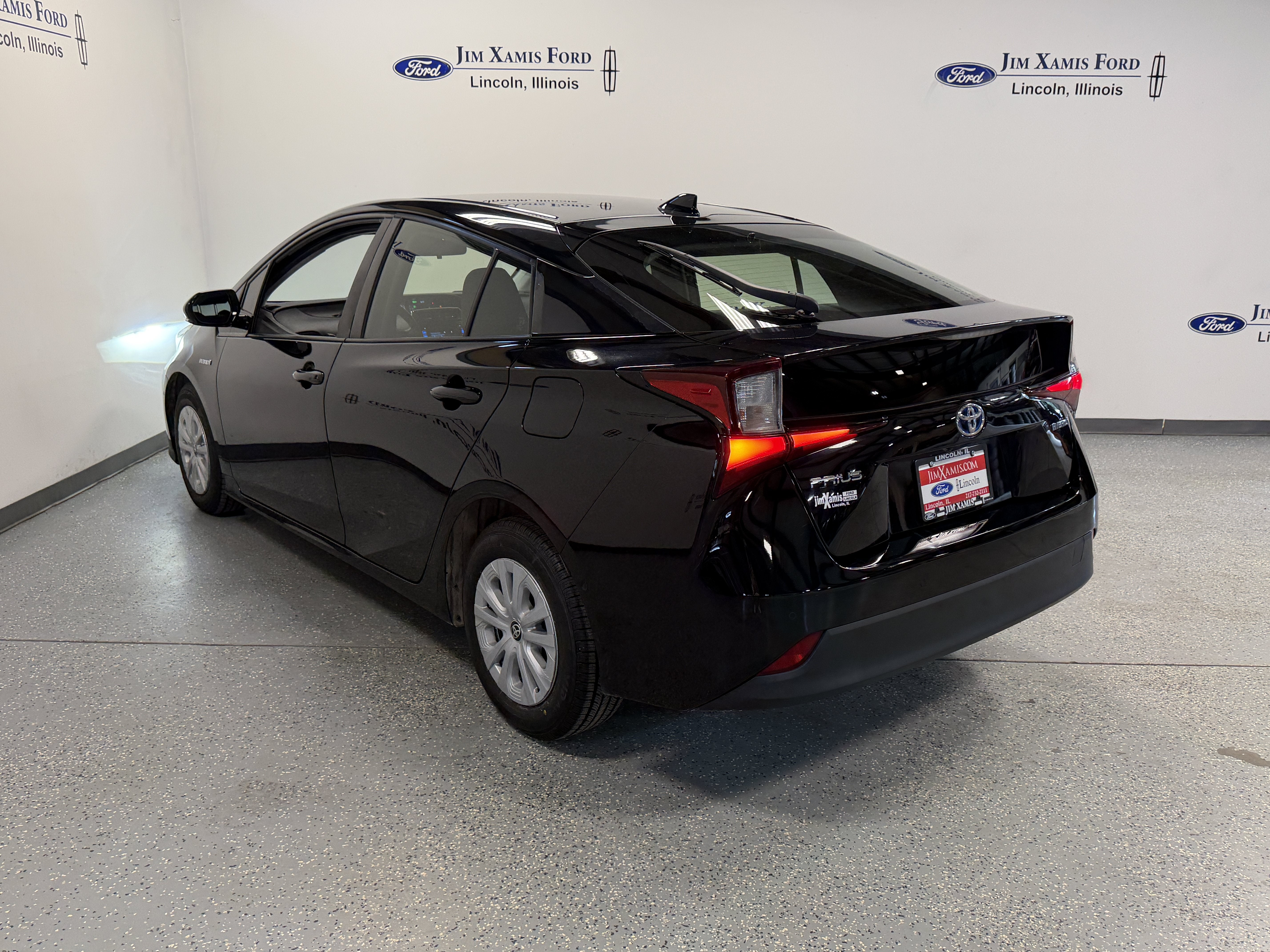 2019 Toyota Prius LE
