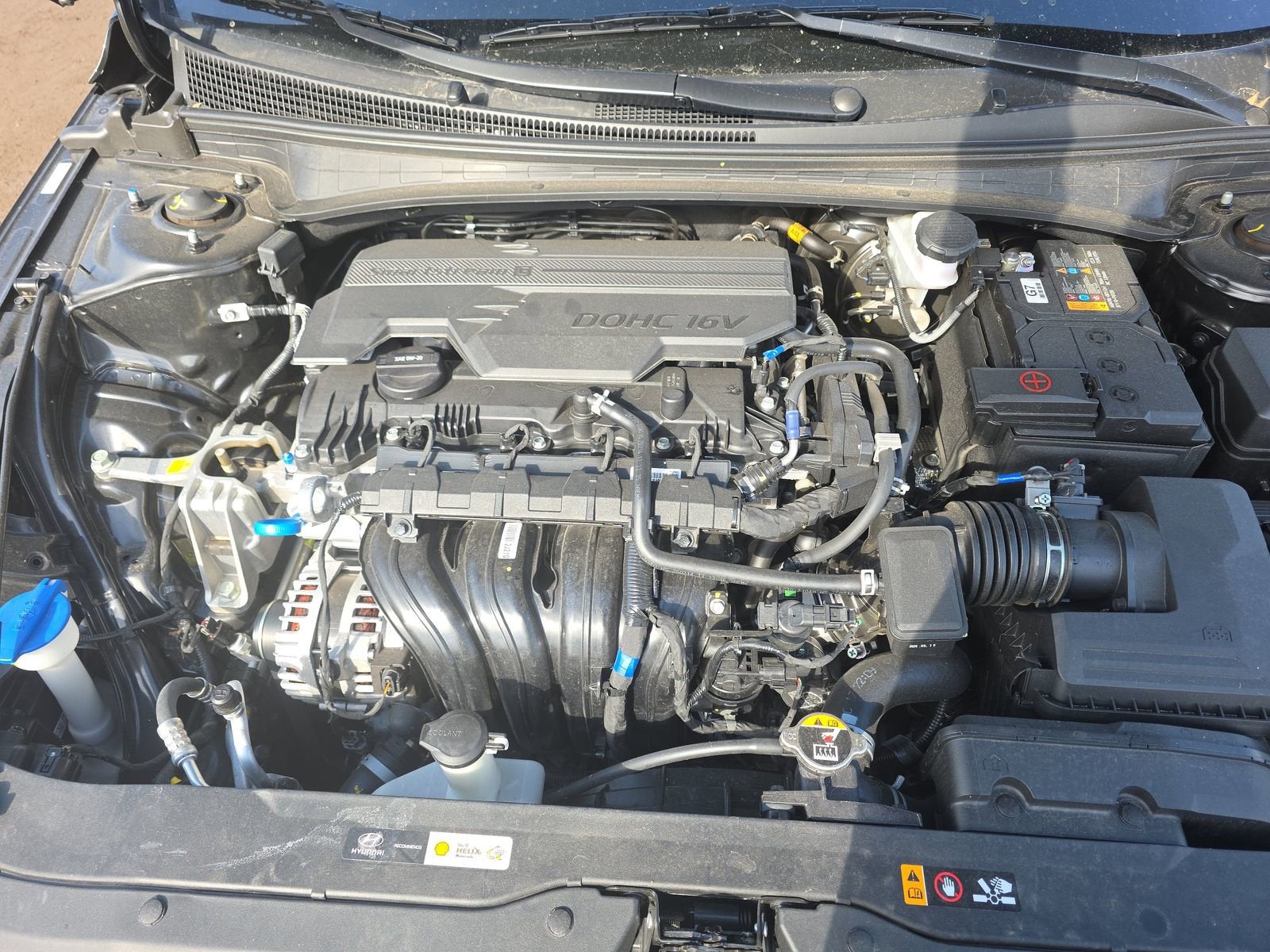 2025 Hyundai Elantra SE