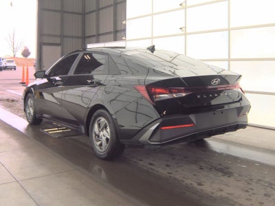 2025 Hyundai Elantra SE