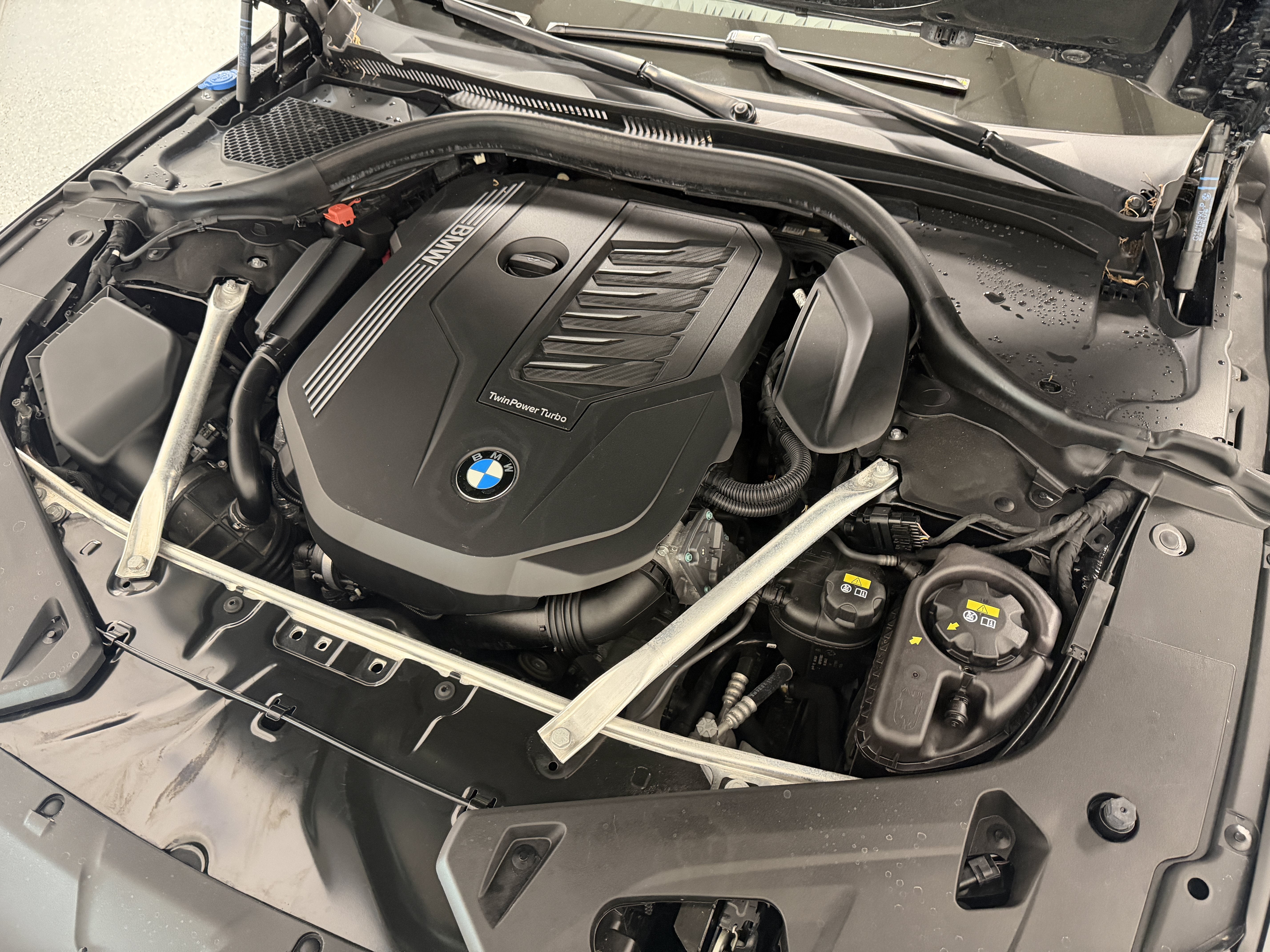 2022 BMW 8 Series 840i