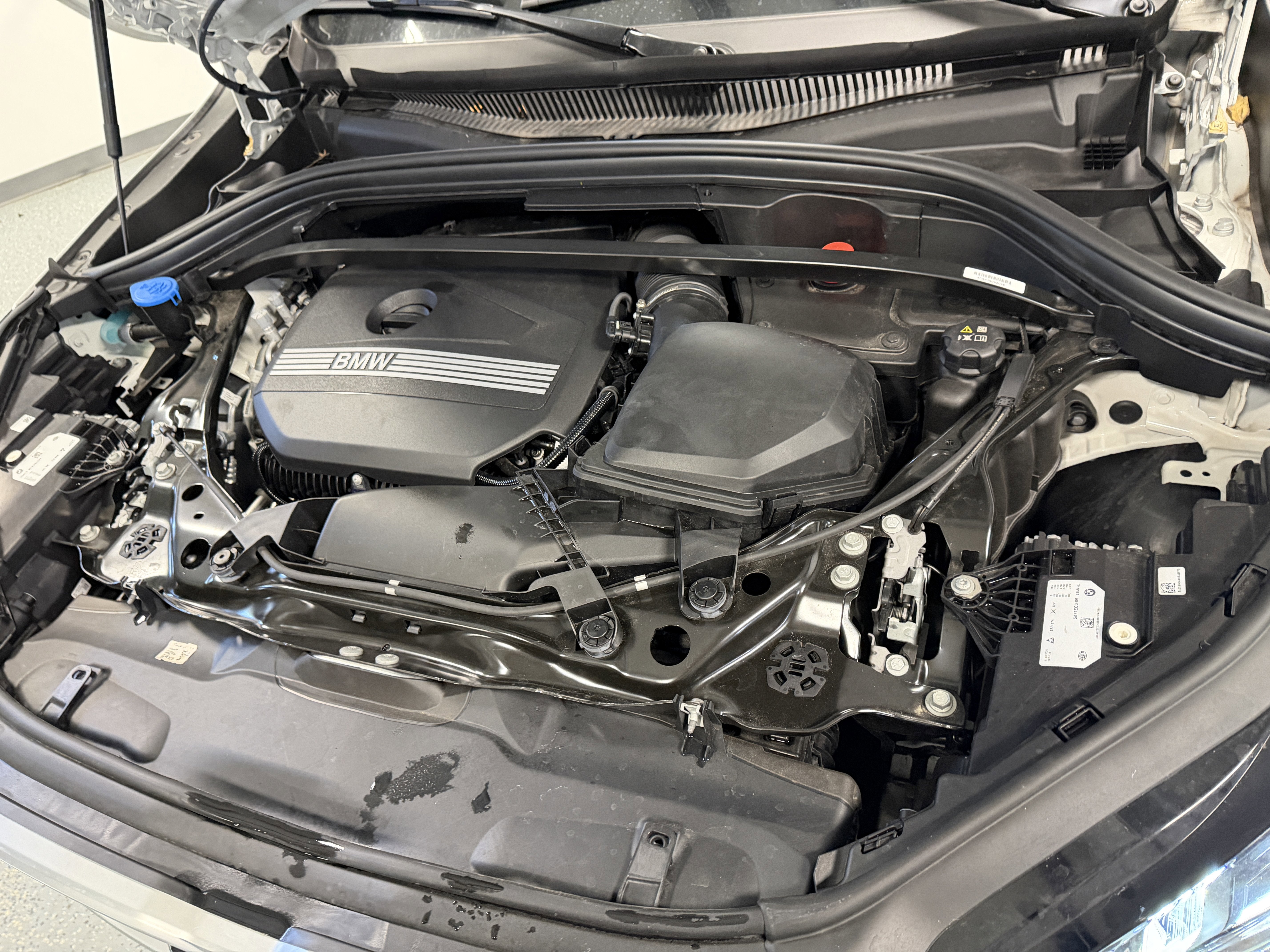 2025 BMW X2 xDrive28i