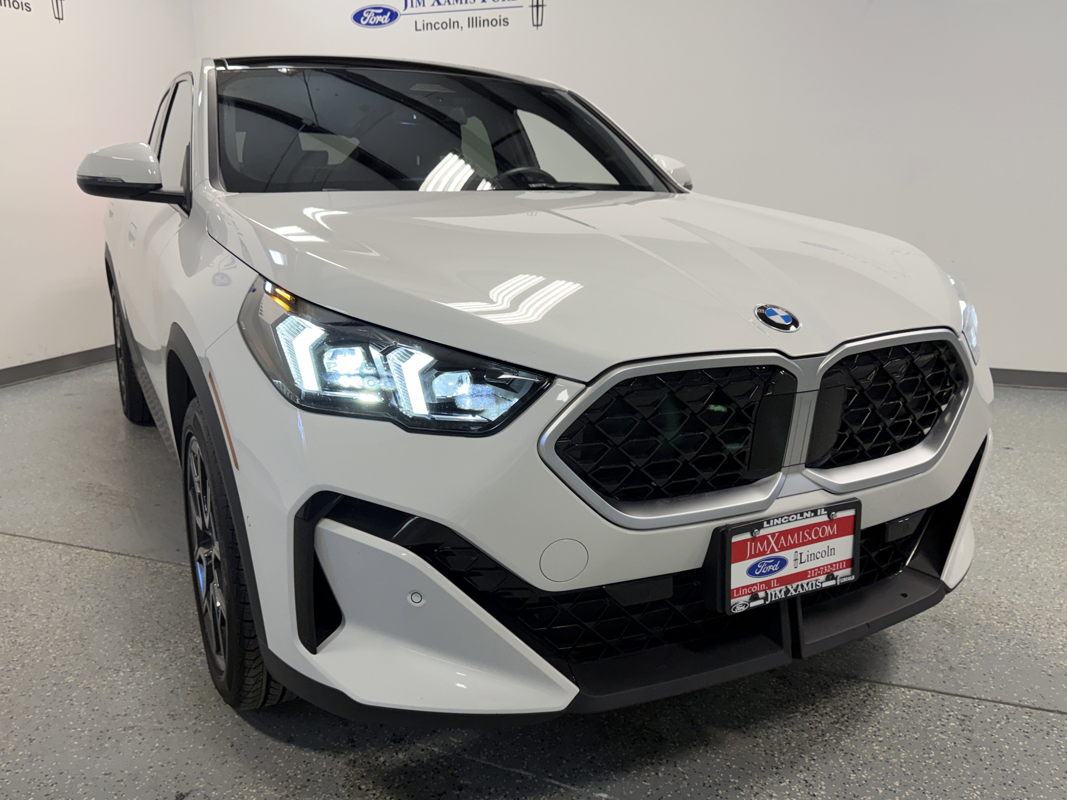 2025 BMW X2 xDrive28i