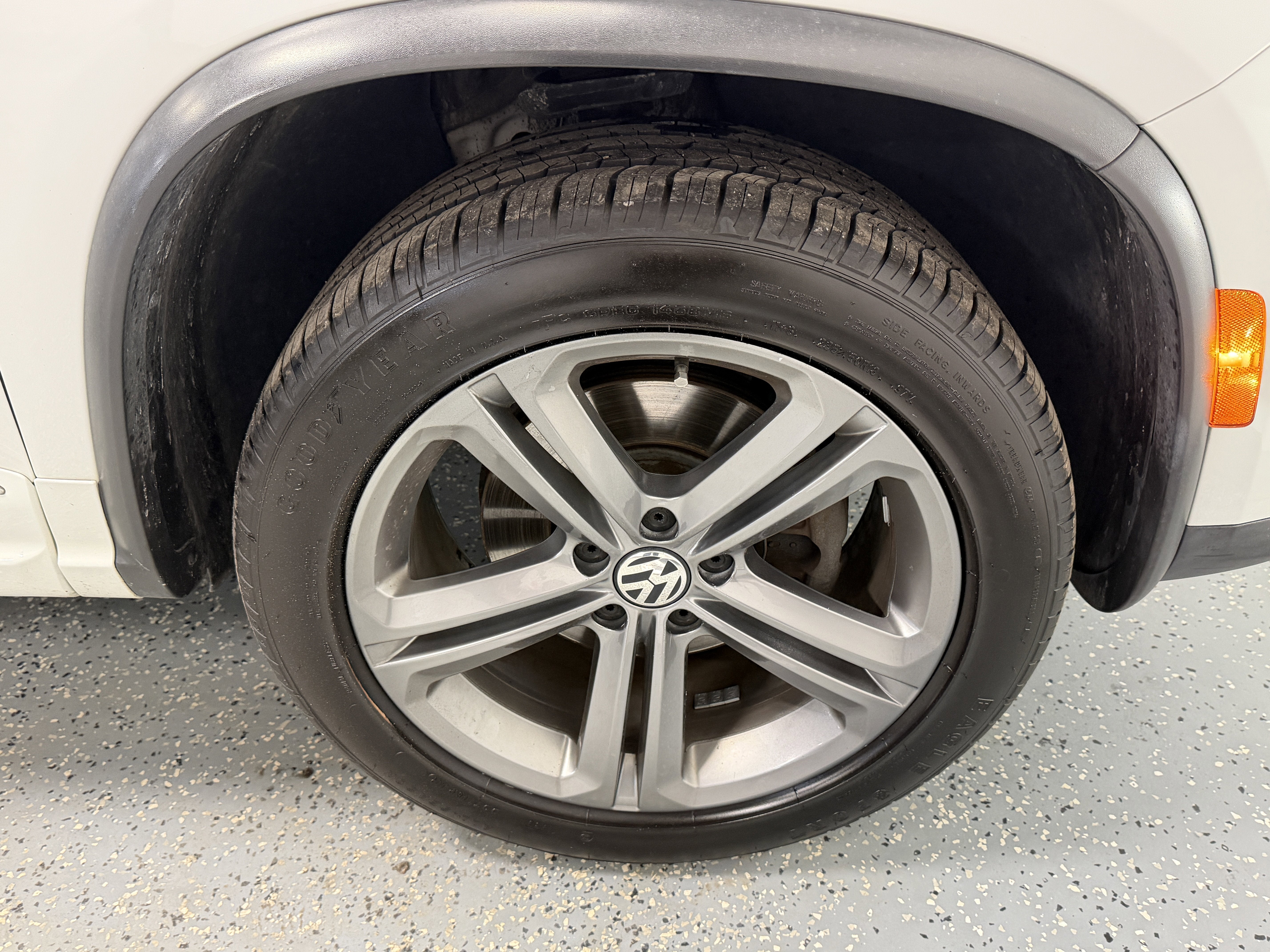 2017 Volkswagen Tiguan Sport