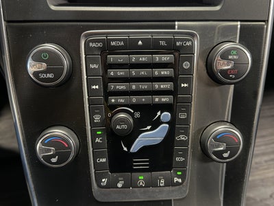 2017 Volvo V60 R-Design Platinum