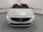 2017 Volvo V60 R-Design Platinum