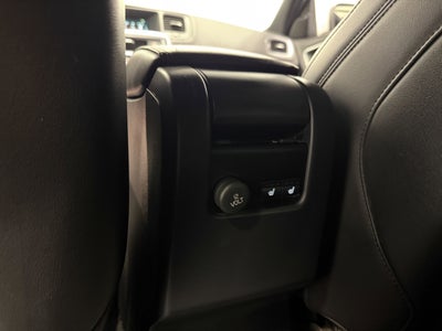 2017 Volvo V60 R-Design Platinum