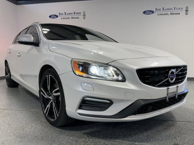2017 Volvo V60 R-Design Platinum
