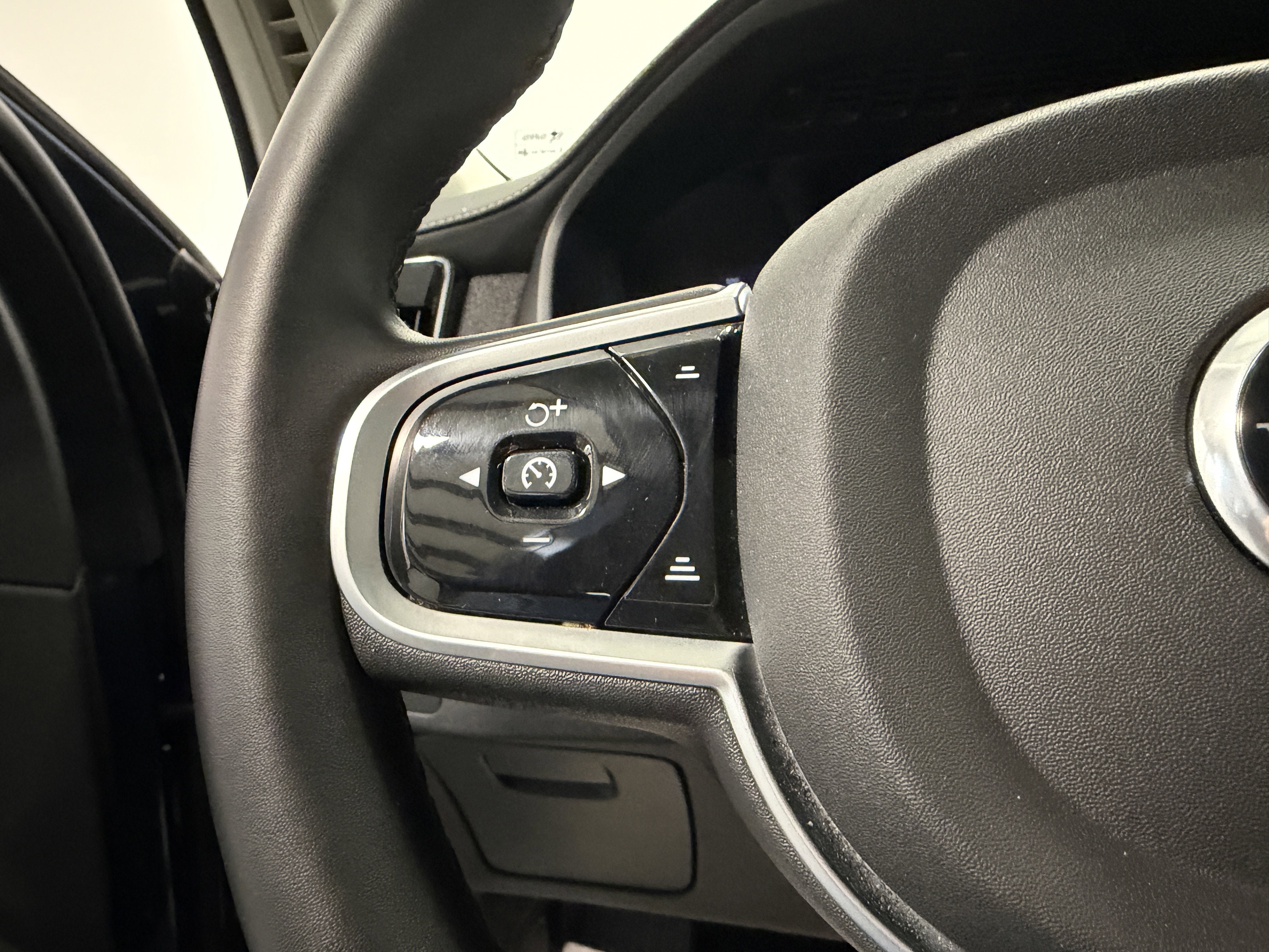 2025 Volvo XC90 Plus