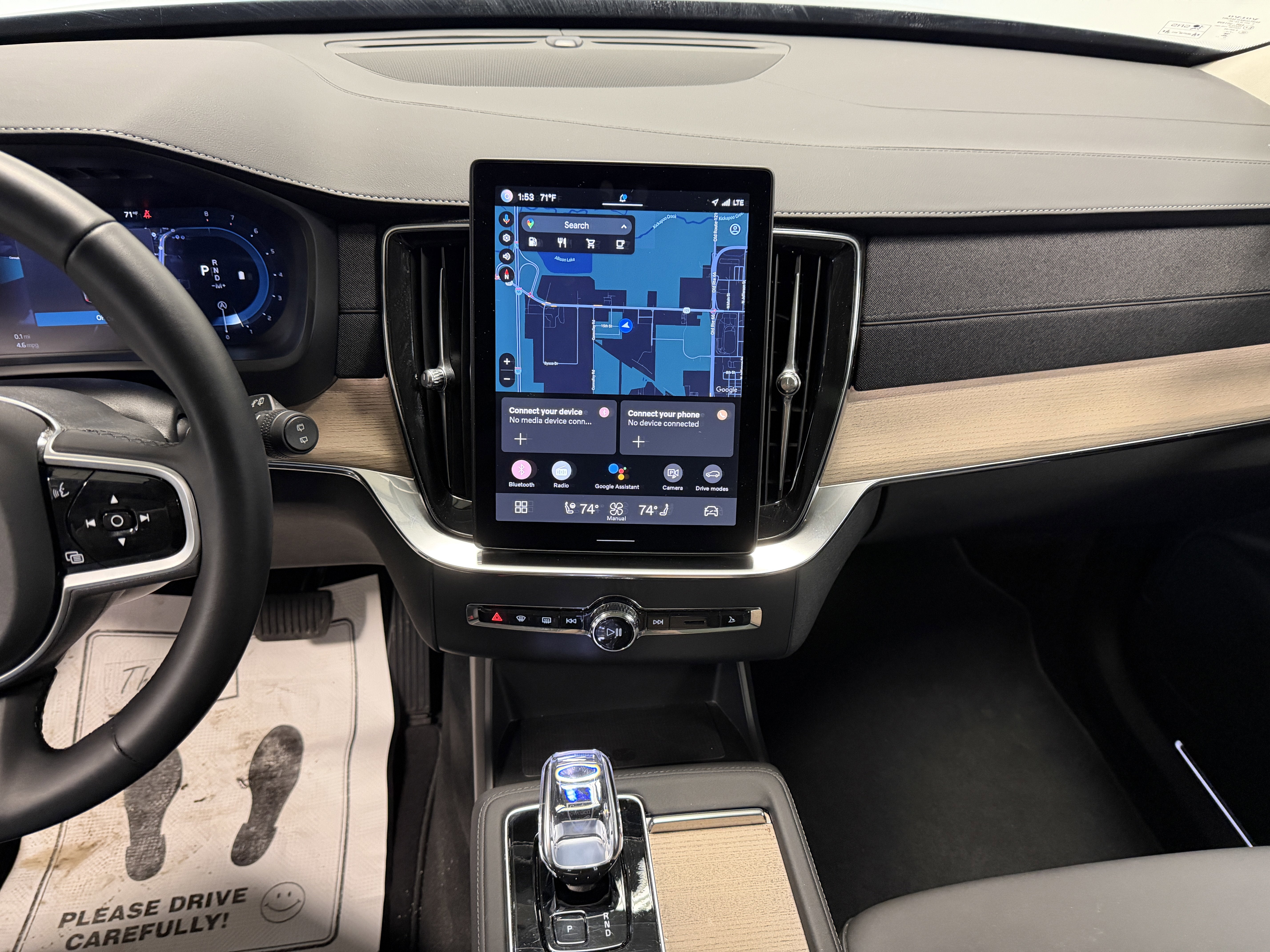 2025 Volvo XC90 Plus