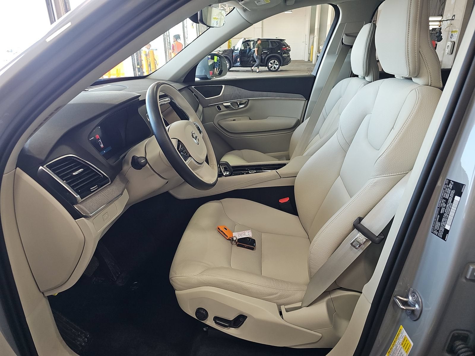 2025 Volvo XC90 Plus