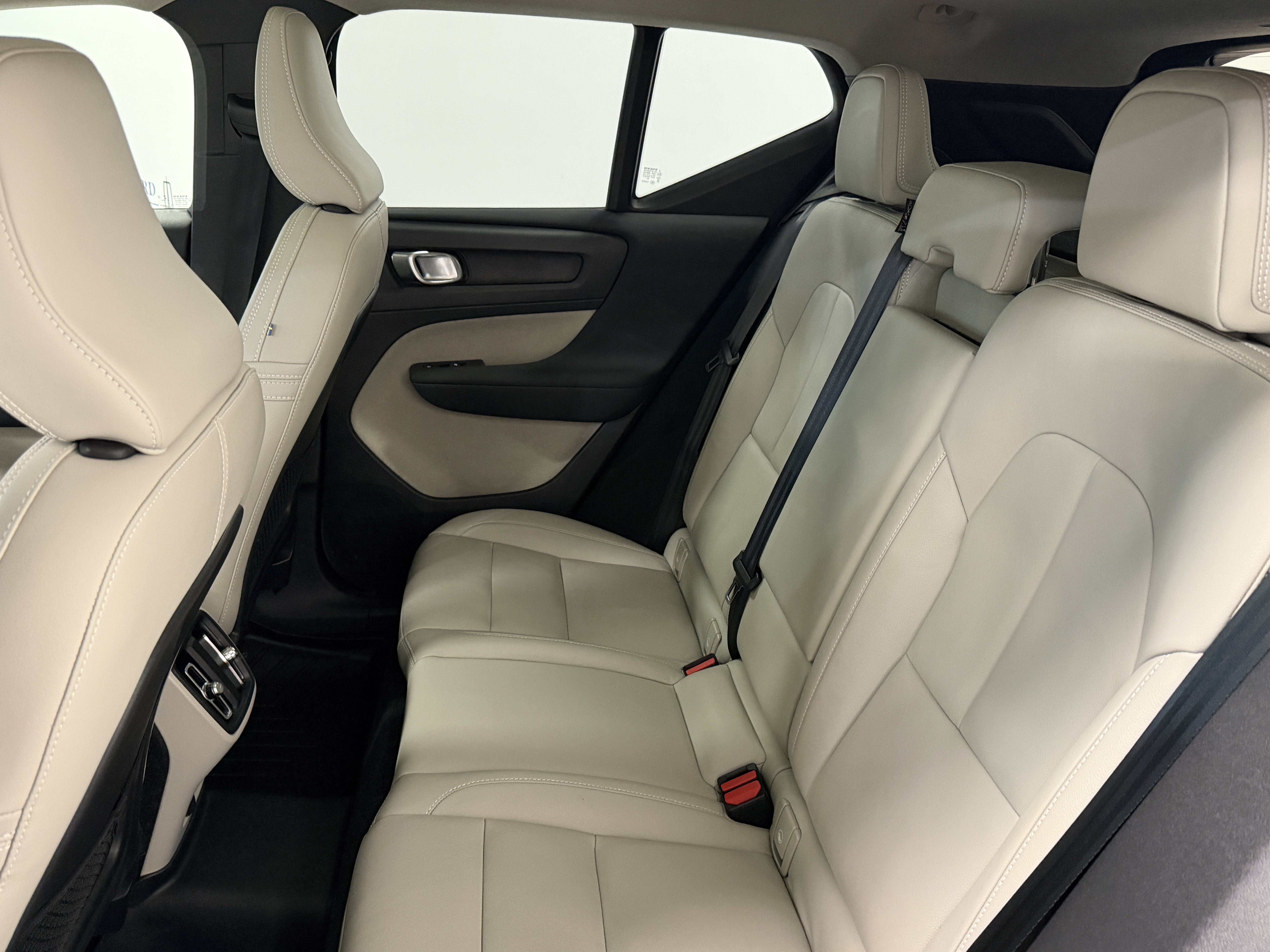 2021 Volvo XC40 Momentum
