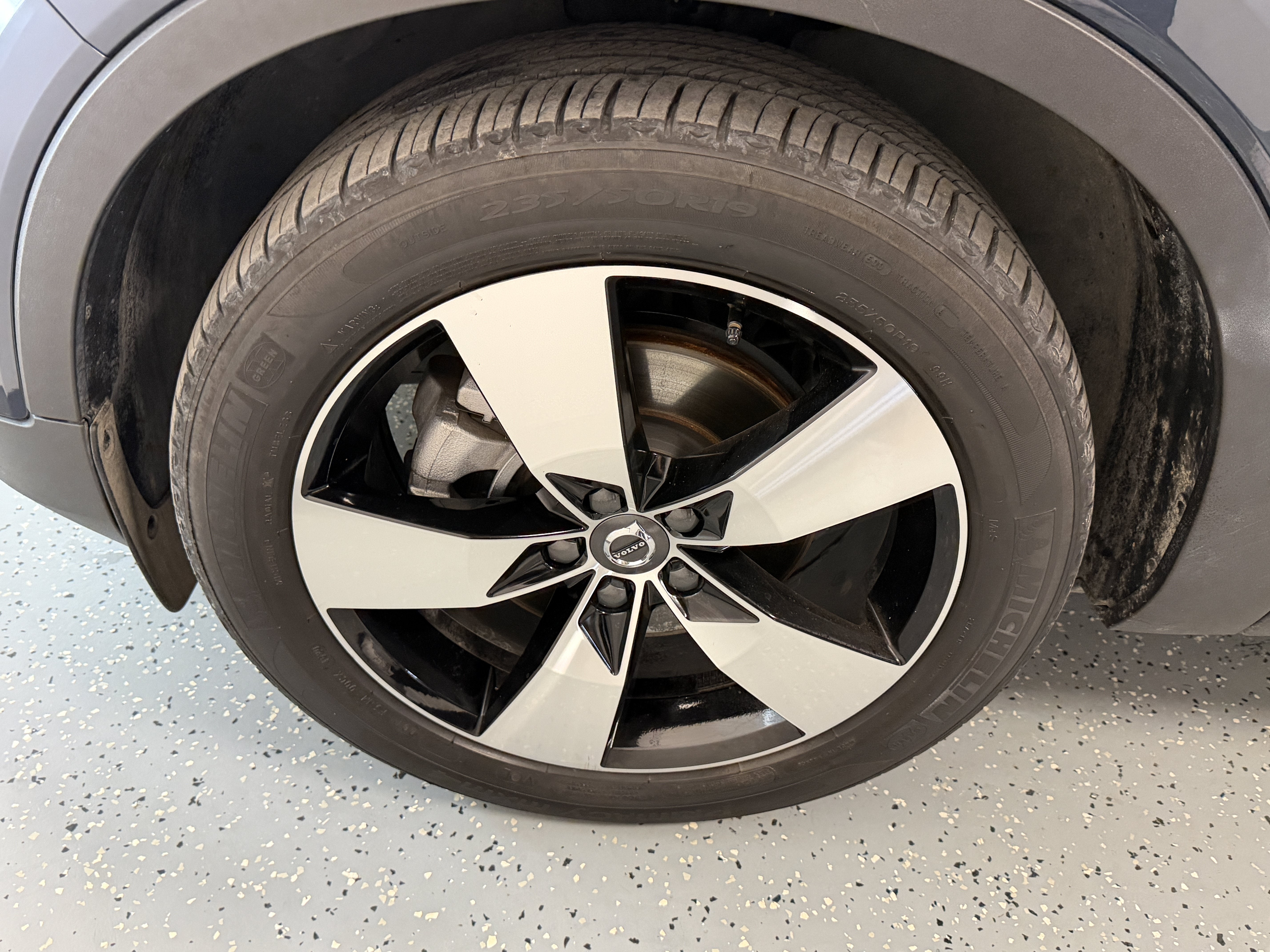 2021 Volvo XC40 Momentum