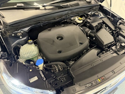 2021 Volvo XC40 Momentum