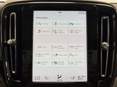 2021 Volvo XC40 Momentum