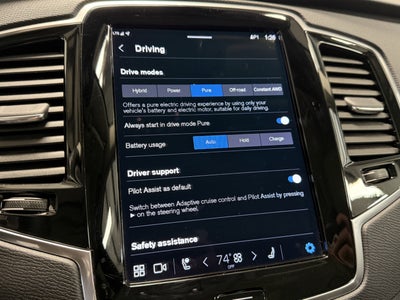 2024 Volvo XC90 Recharge Plug-In Hybrid Plus Bright Theme