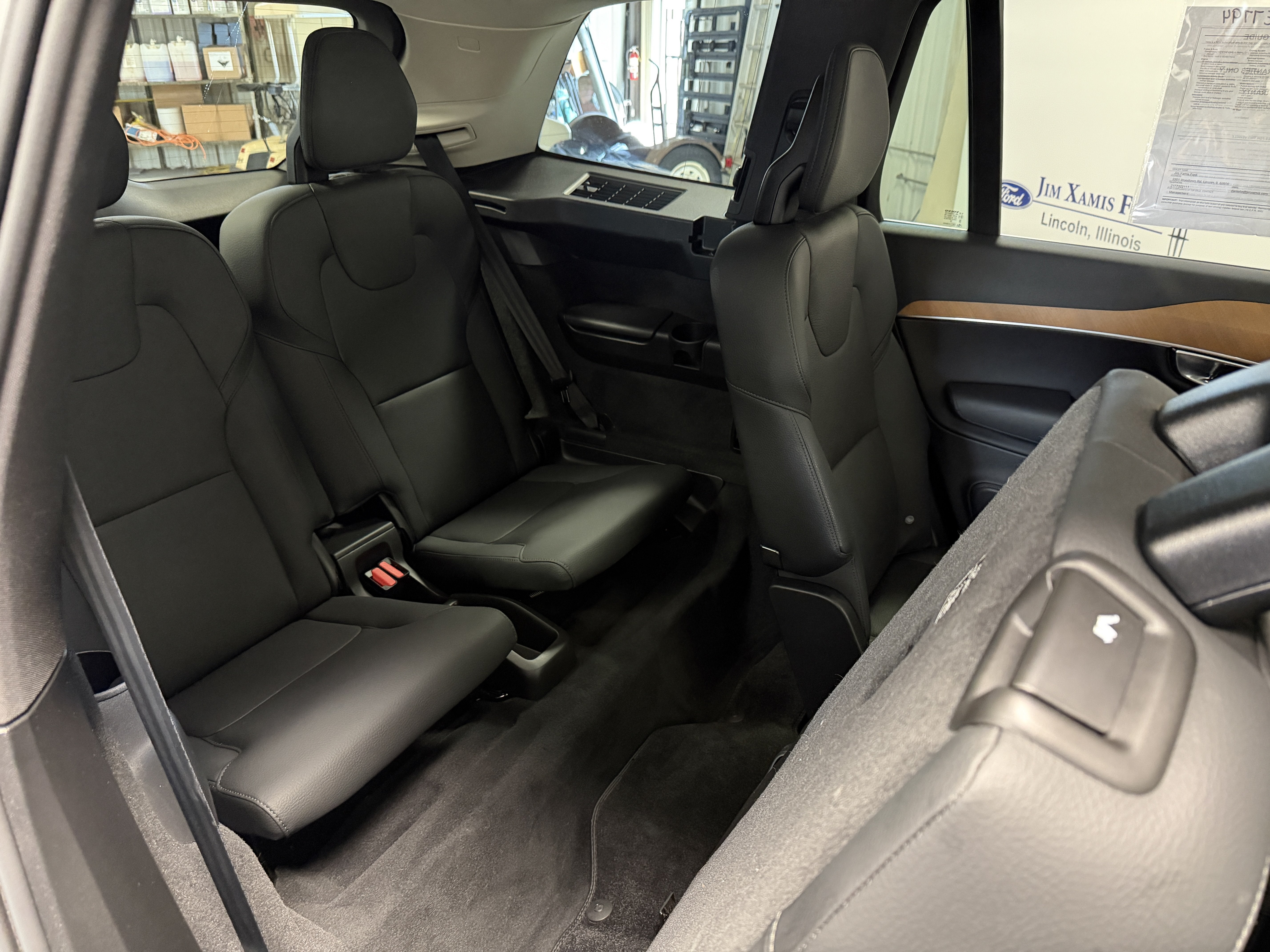 2025 Volvo XC90 Plug-In Hybrid Plus