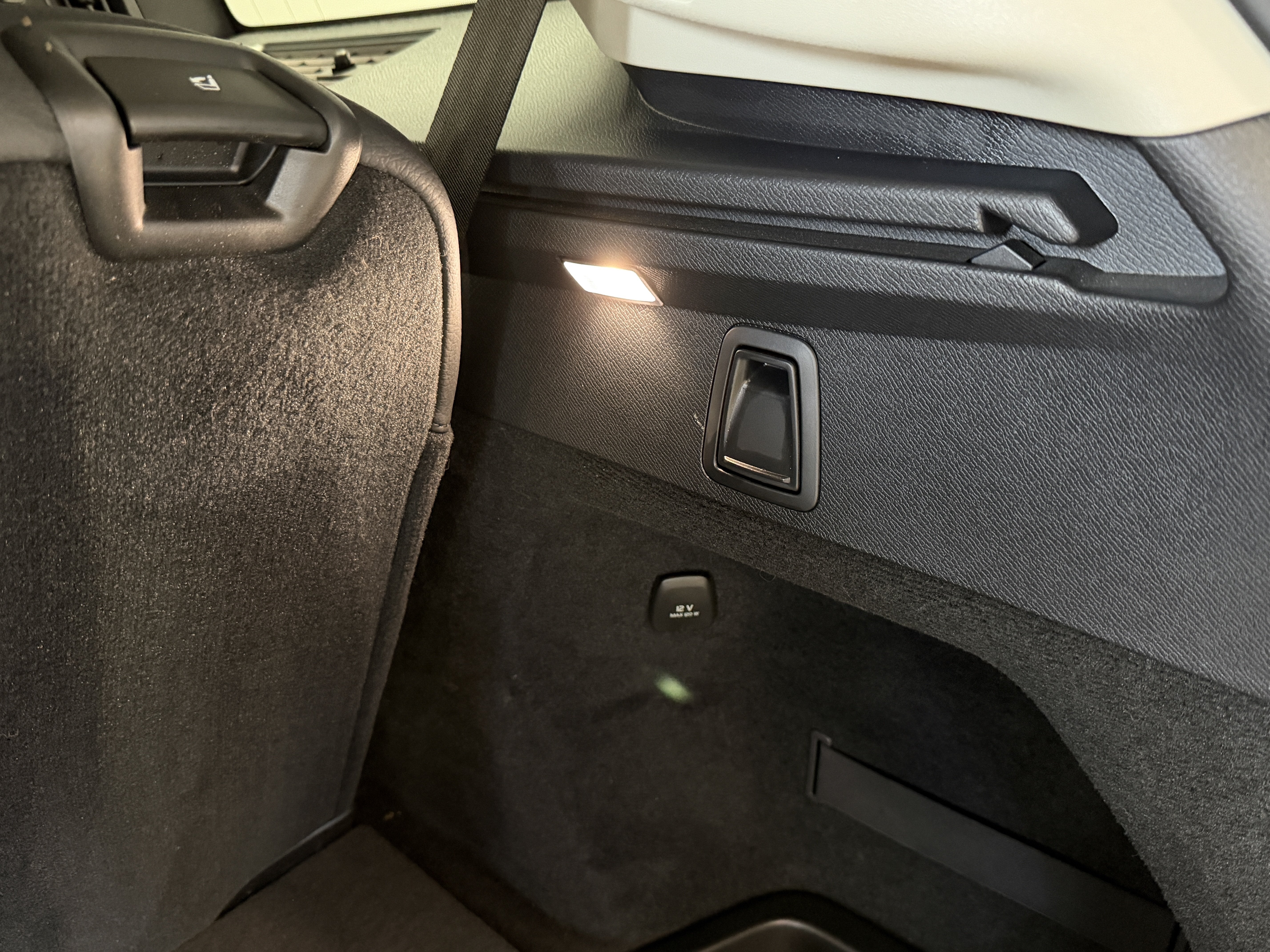 2025 Volvo XC90 Plug-In Hybrid Plus