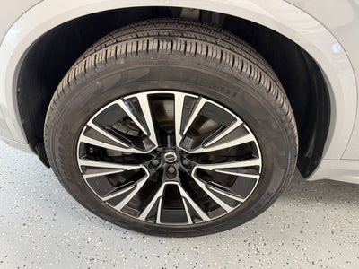 2025 Volvo XC90 Plug-In Hybrid Plus
