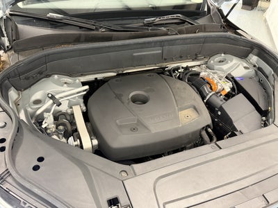 2025 Volvo XC90 Plug-In Hybrid Plus