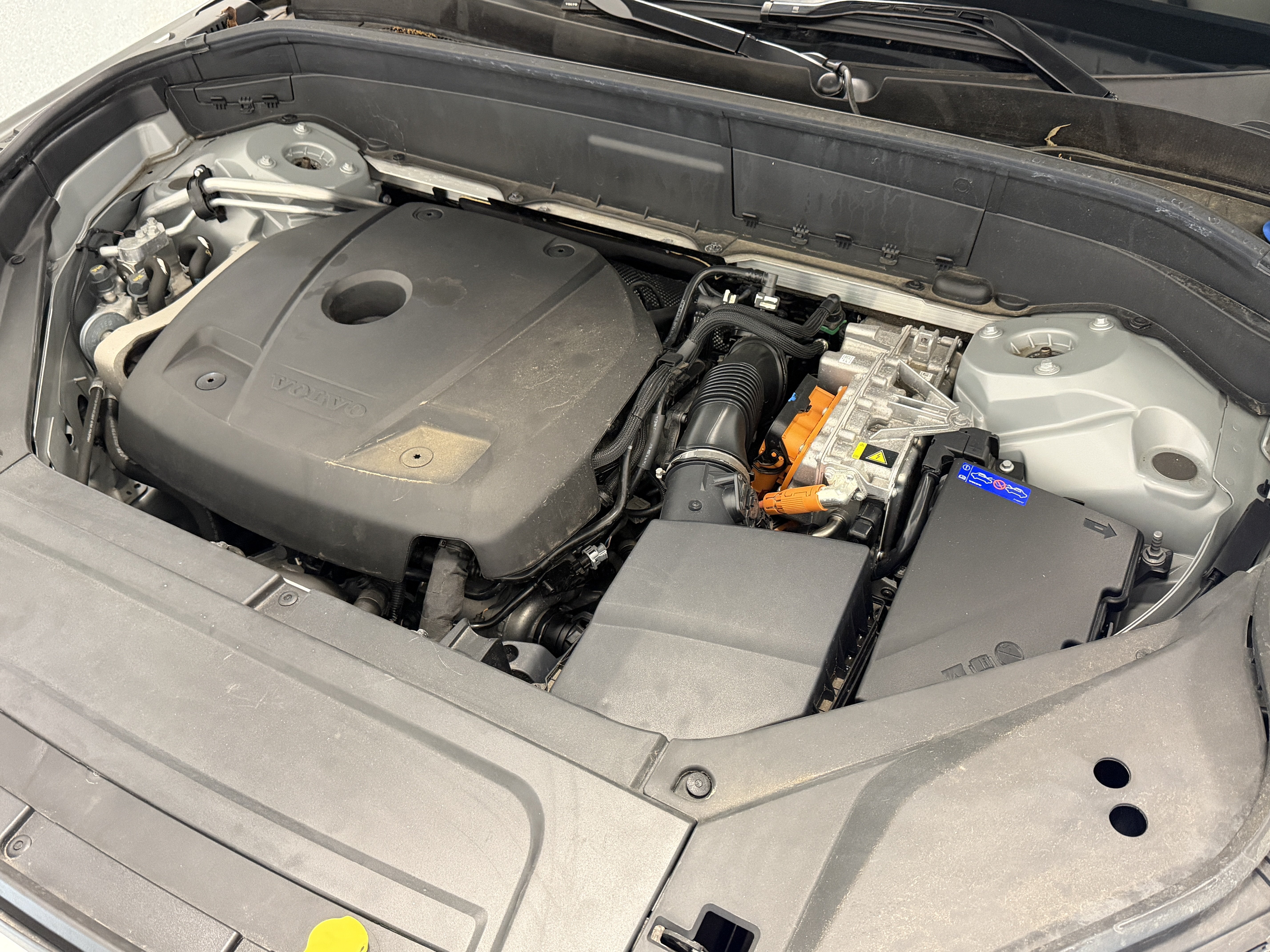 2025 Volvo XC90 Plug-In Hybrid Plus