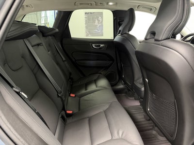 2024 Volvo XC60 Plus Dark Theme