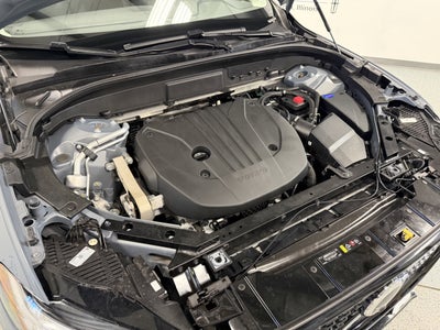2024 Volvo XC60 Plus Dark Theme
