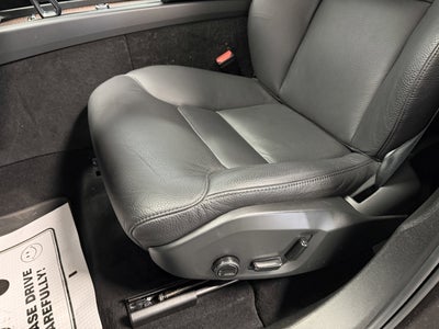 2023 Volvo XC60 Plus Dark Theme