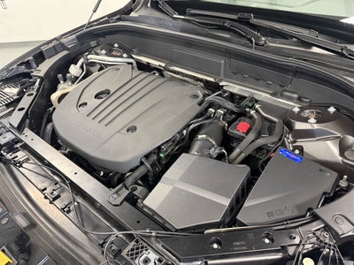 2023 Volvo XC60 Plus Dark Theme