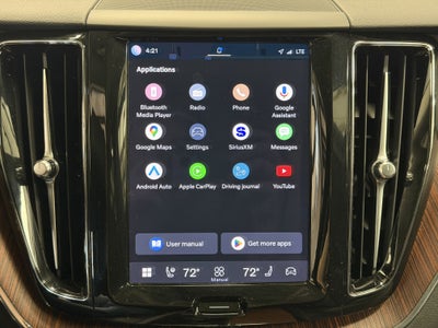 2023 Volvo XC60 Plus Dark Theme