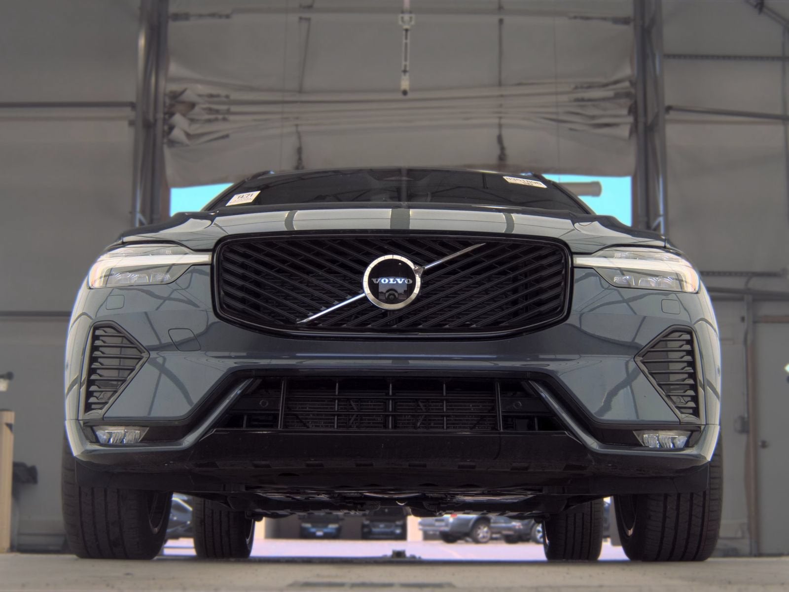 2026 Volvo XC60 Plus