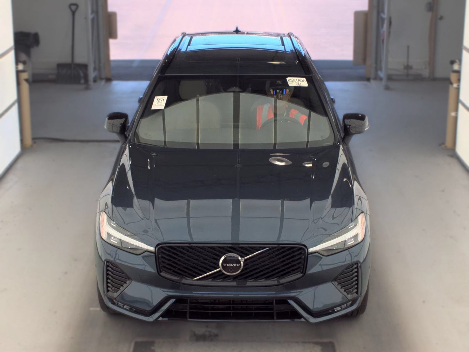 2026 Volvo XC60 Plus