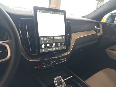 2026 Volvo XC60 Plus