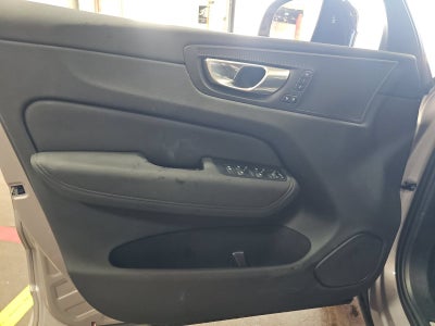 2026 Volvo XC60 Plus