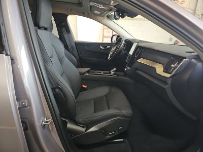 2026 Volvo XC60 Plus