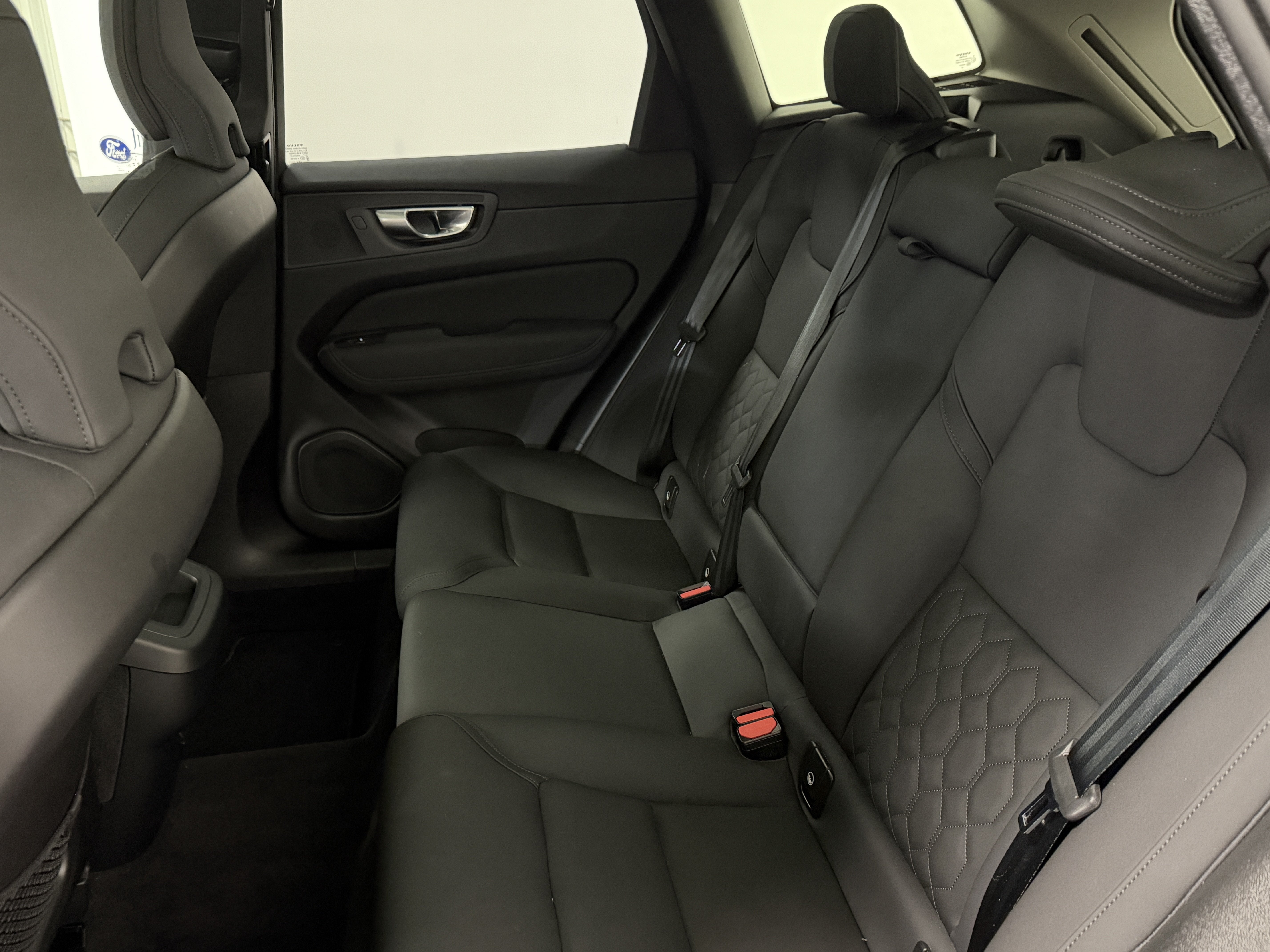2026 Volvo XC60 Plus